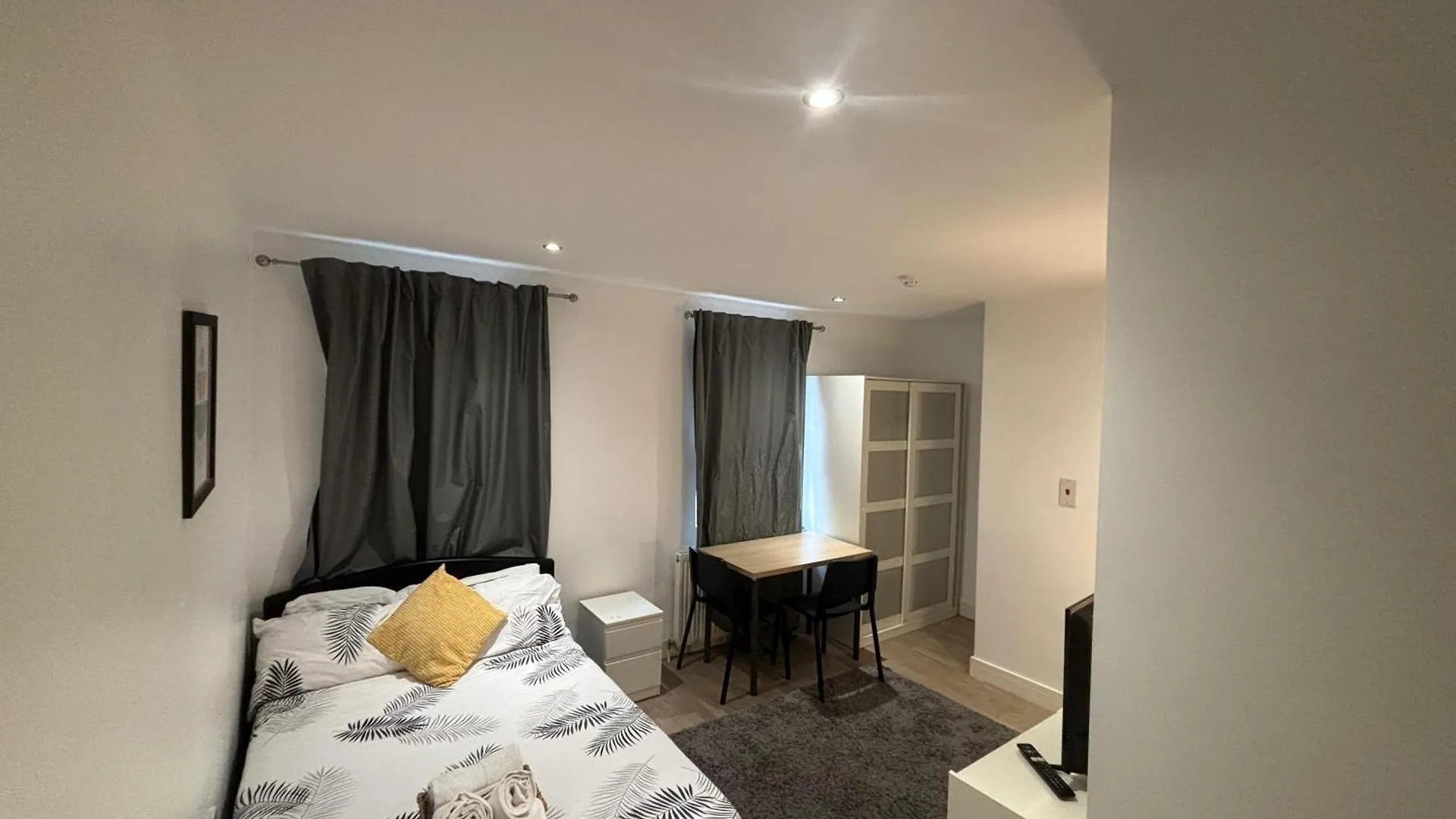 Guest house Stratford Green Nest London