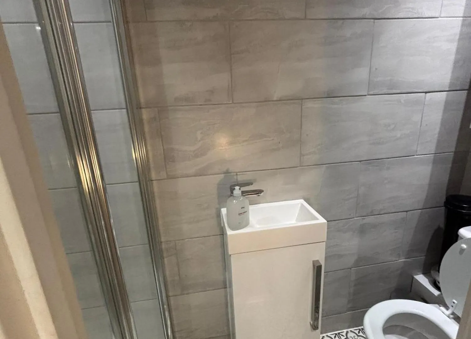 Guest house Stratford Green Nest London
